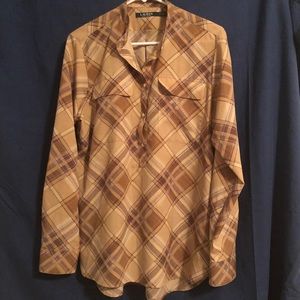 Lauren shirt size L